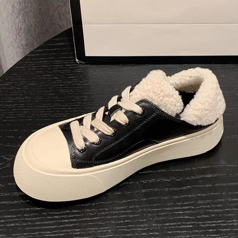 Autumn and winter new high-quality leather wool thick-soled versatile warm casual trendy shoes for 2024