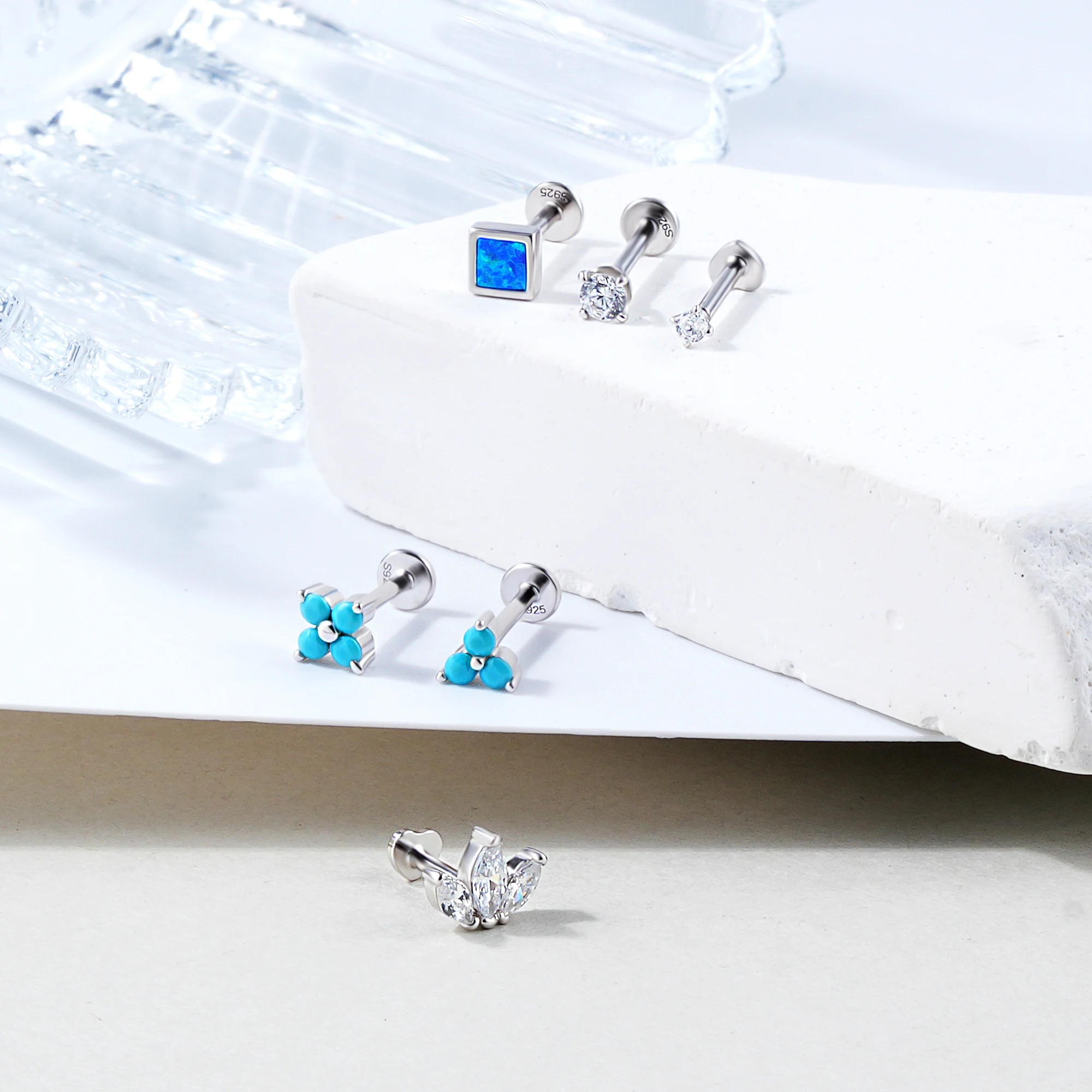 2024 The Latest Design Jewelry Six Prong Set CZ Opal Top Internally Threaded Silver Labret Piercing Wholesale