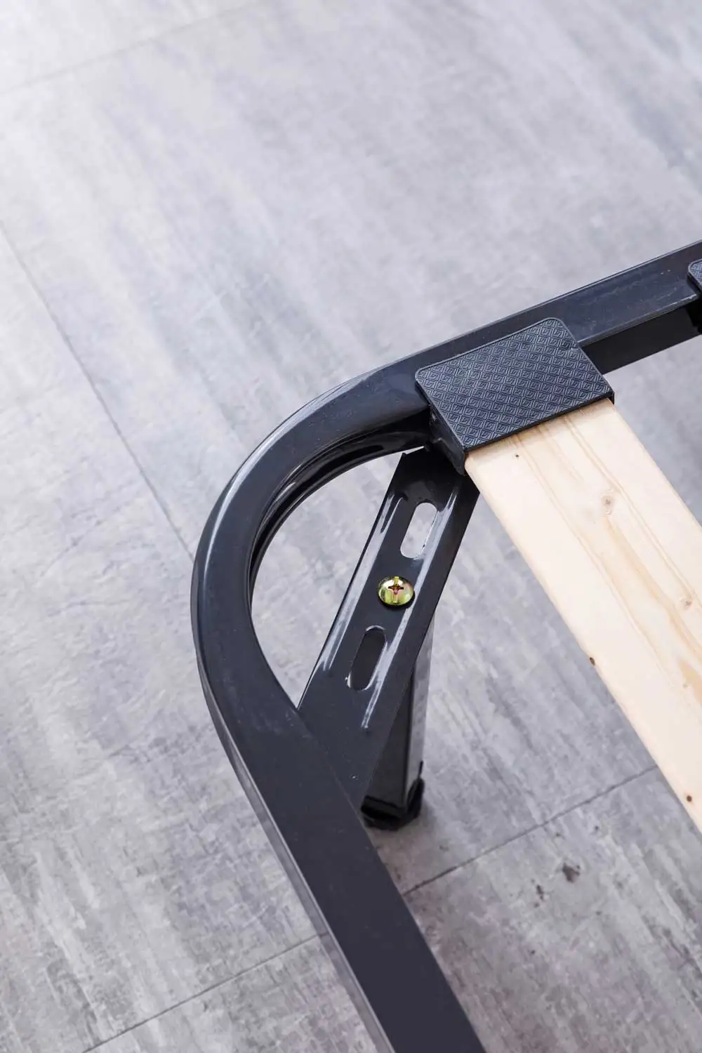 knock down iron metal Structure Hot sale Strength wooden slats folding bed frame