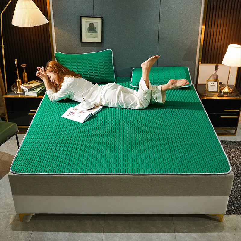 Queen size cooling gel mat mattress protect cover ice silk cool summer sleeping mat