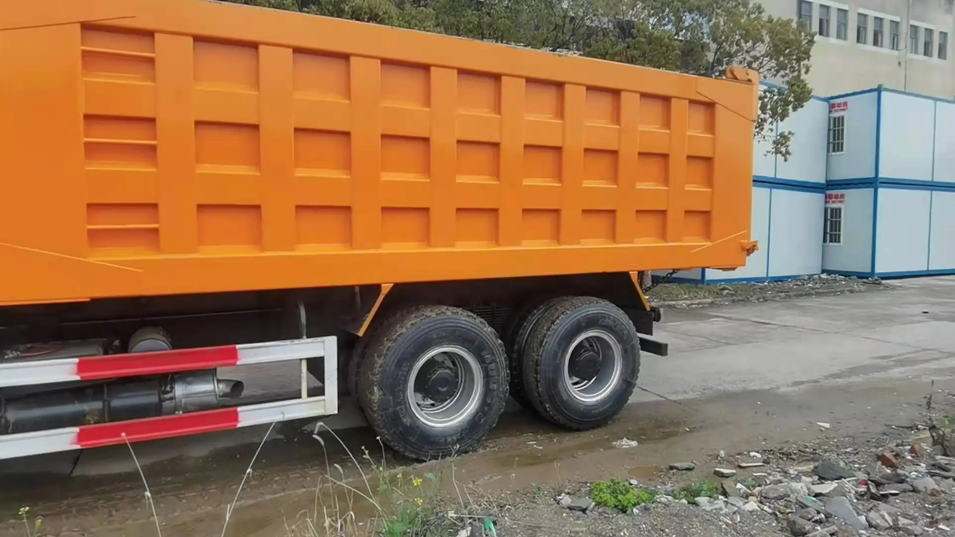 375hp 380hp Truck Used Shacman F3000 Truck Mining Dump Truck