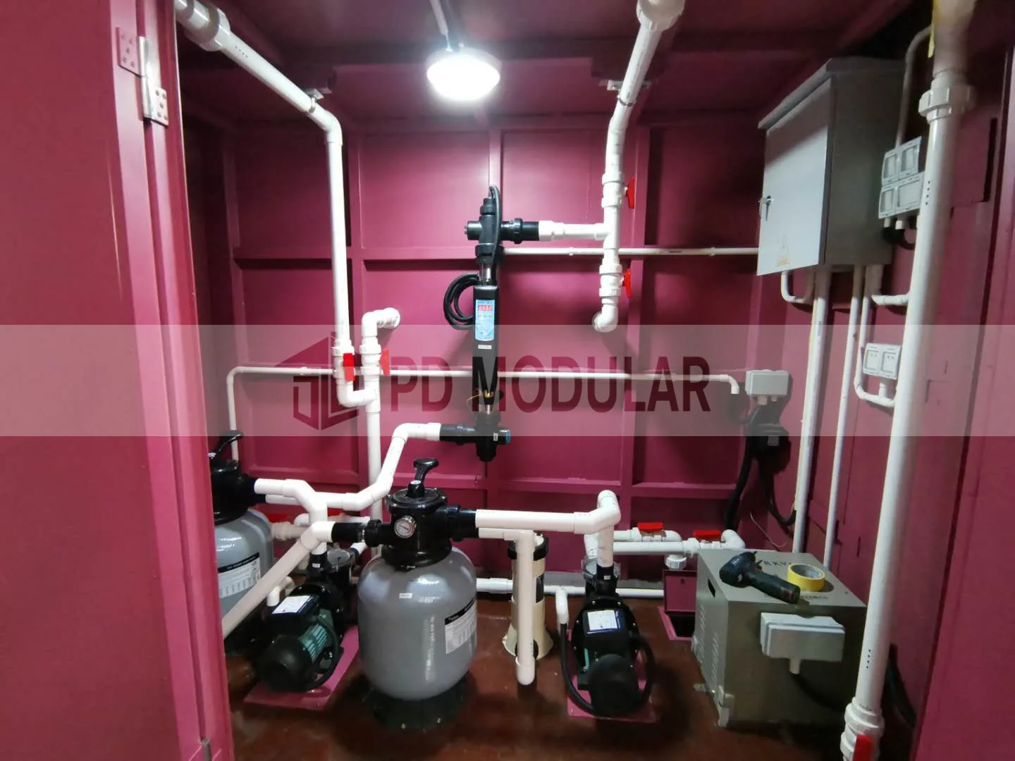 Insulated heating mobile container tempered massage hot tub outdoor spa pool for winter