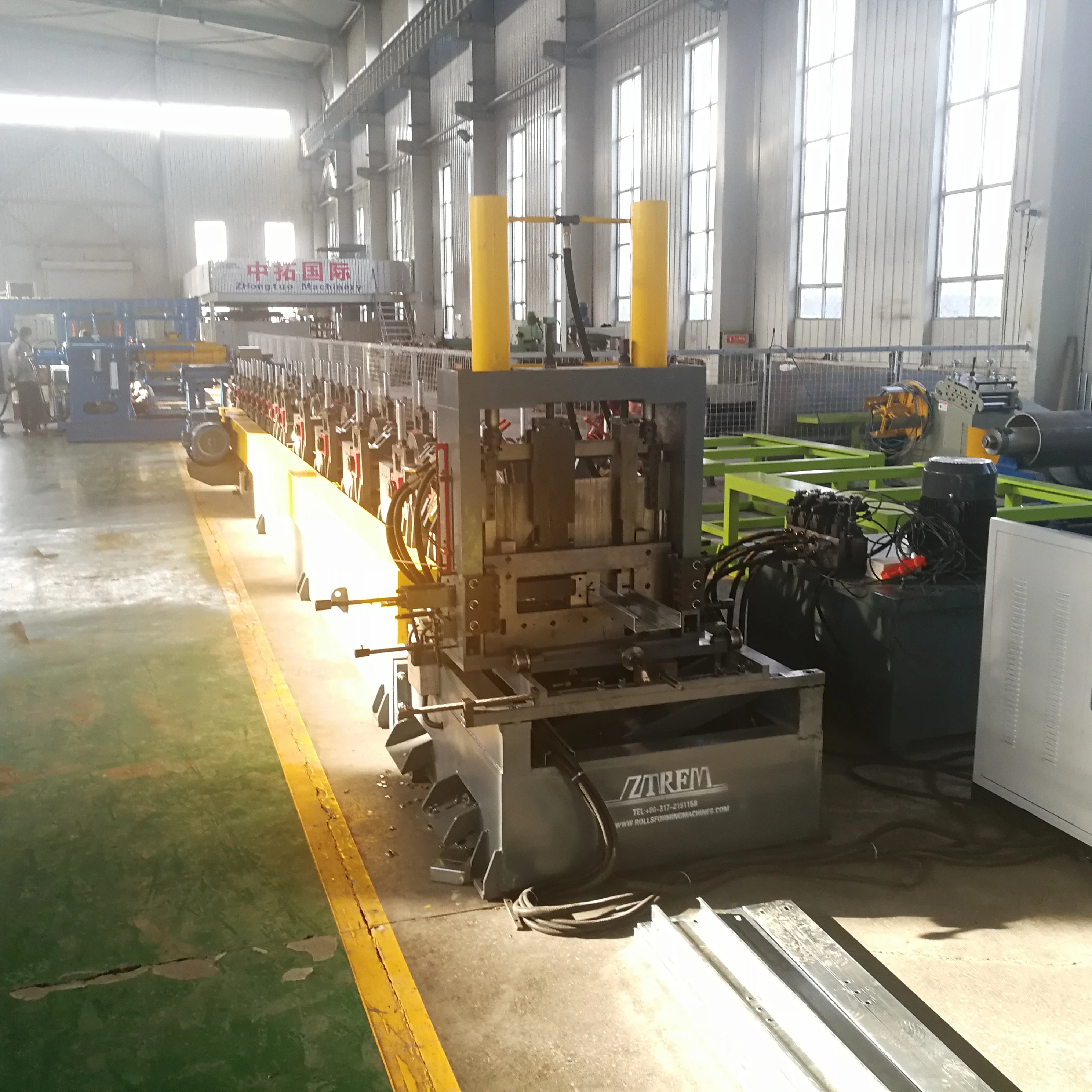 Automatic Two In One C Z  profile Purlin roll forming Machine