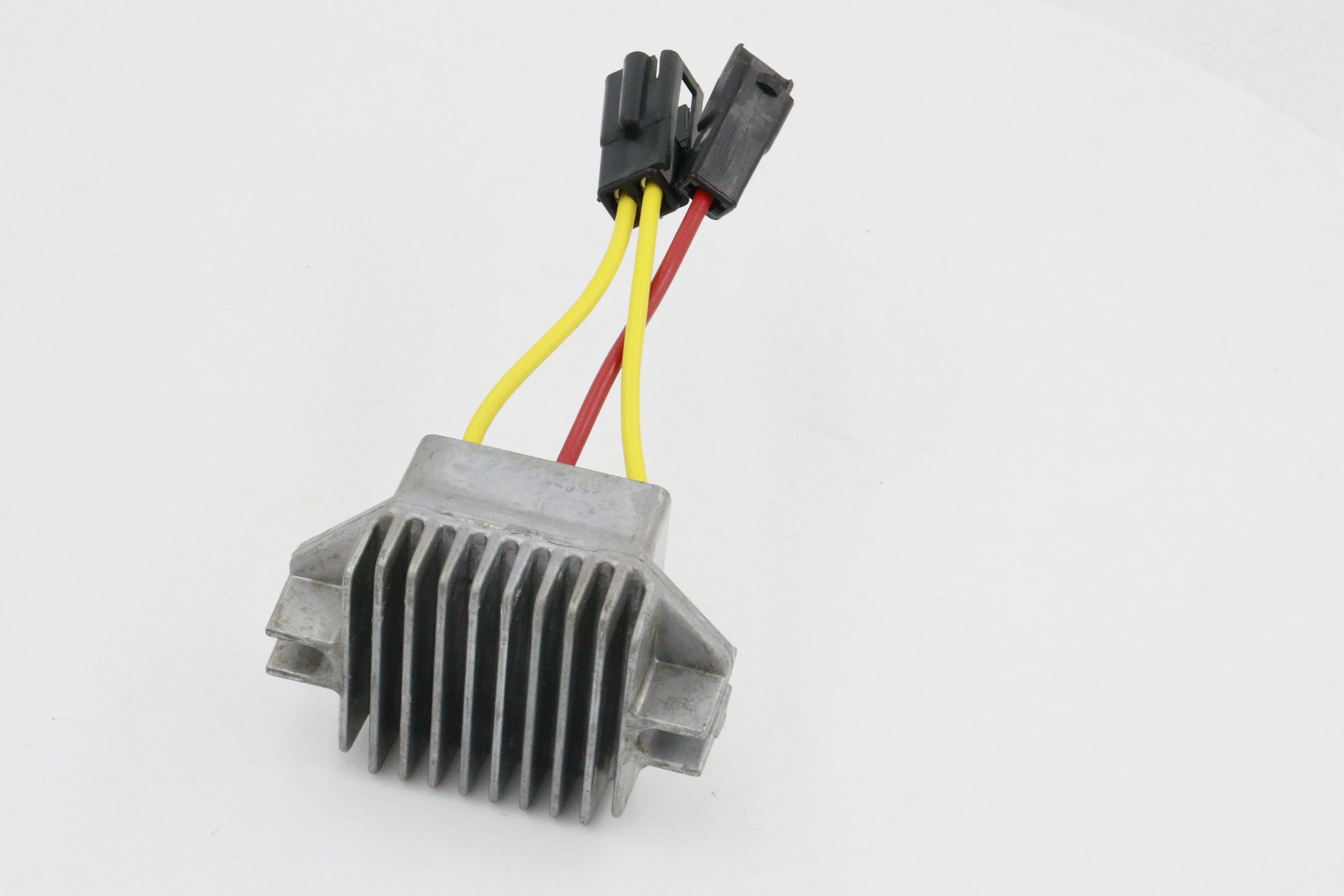 YP, Yuxin Voltage Regulator  Compatible with Most Briggs Stratton  Engines with 20 Amp Charging System  593843 Voltage Regulator