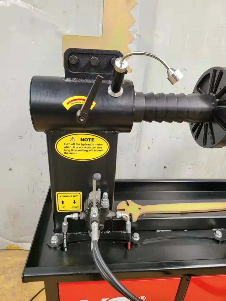 Hub repair machine wheel rim straightener with lathe repair wheel hub machine