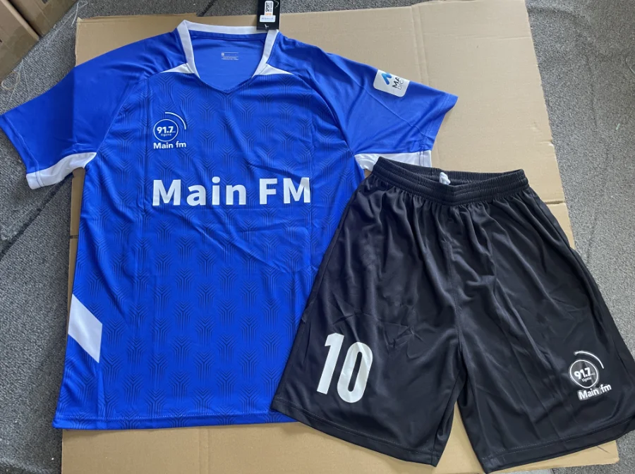 Fashionable Soccer Uniforms High Quality Soccer Jersey Custom Training Sports Football Jersey
