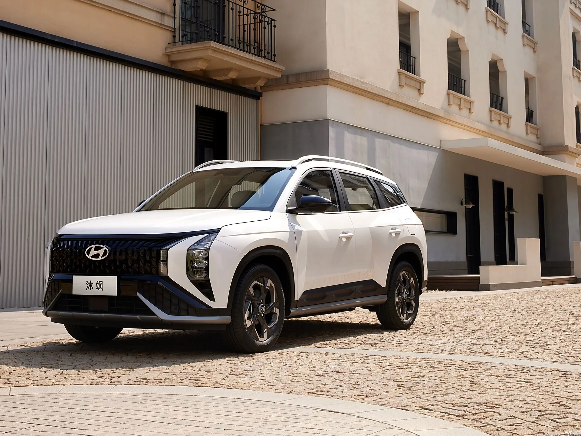 2024 New Release Hyundai IX35 SUV Cars Left Hand Drive Made in China Leather Seats Updated Model in Stock for Sale