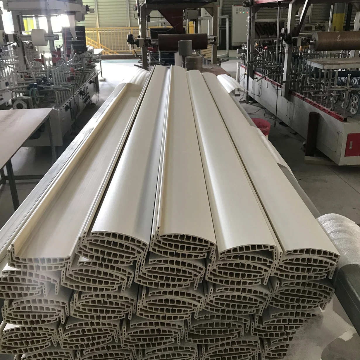 Latest hot selling waterproof environmental door architrave line