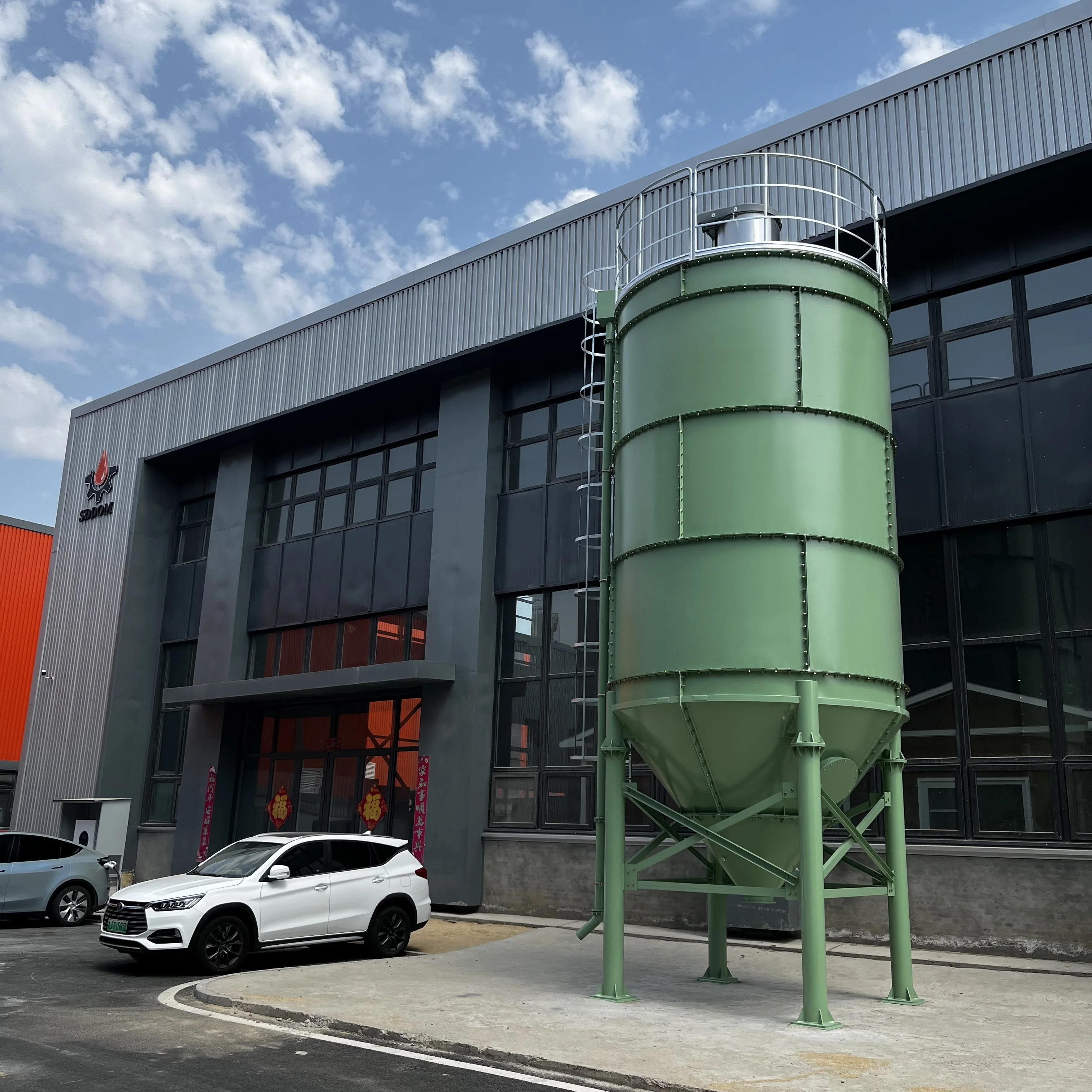 High quality bolted type vertical 30 ton to 1000 tons cement silo storage concrete batching plant silo price cement silo