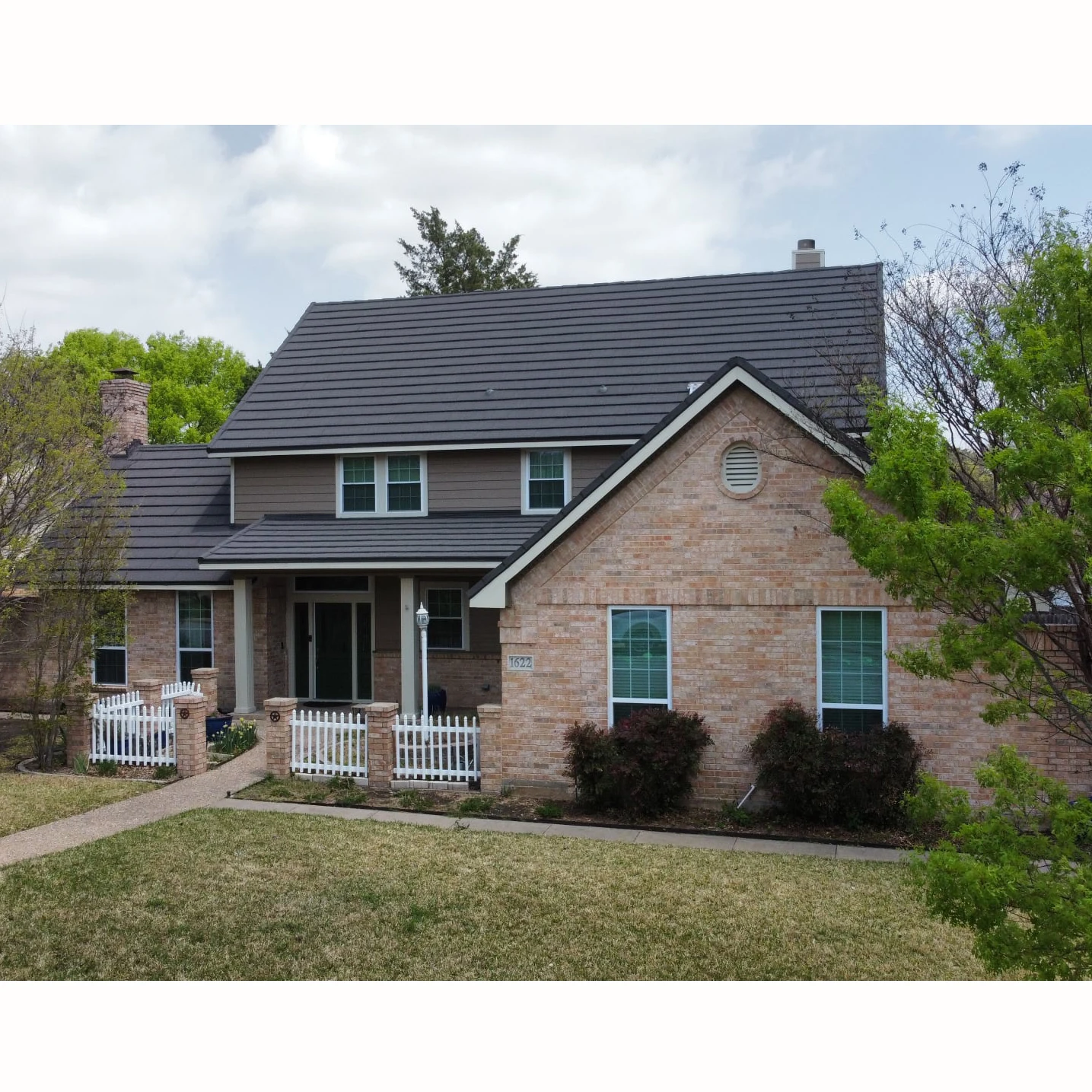 Environmental Friendly Roof Shingles Hot Sale Stone Coated Steel Roofing Metal Roof Tile