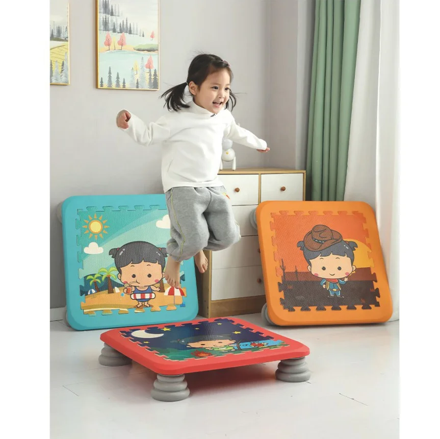 2021 New Arrival Wholesale Children Exercise Safety Convenient Jump Minil Springfree Foldable Household Trampoline
