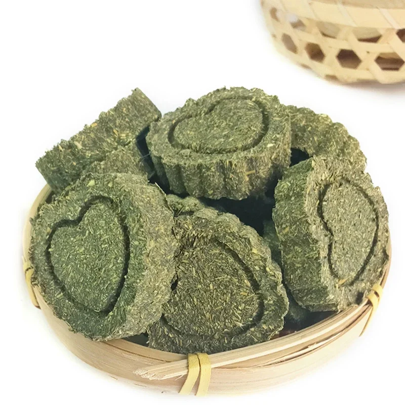 Cheap Customized Pet Chew Toys Grass Biscuit Pressing Forming Machine Timothy Grass Cake Machine