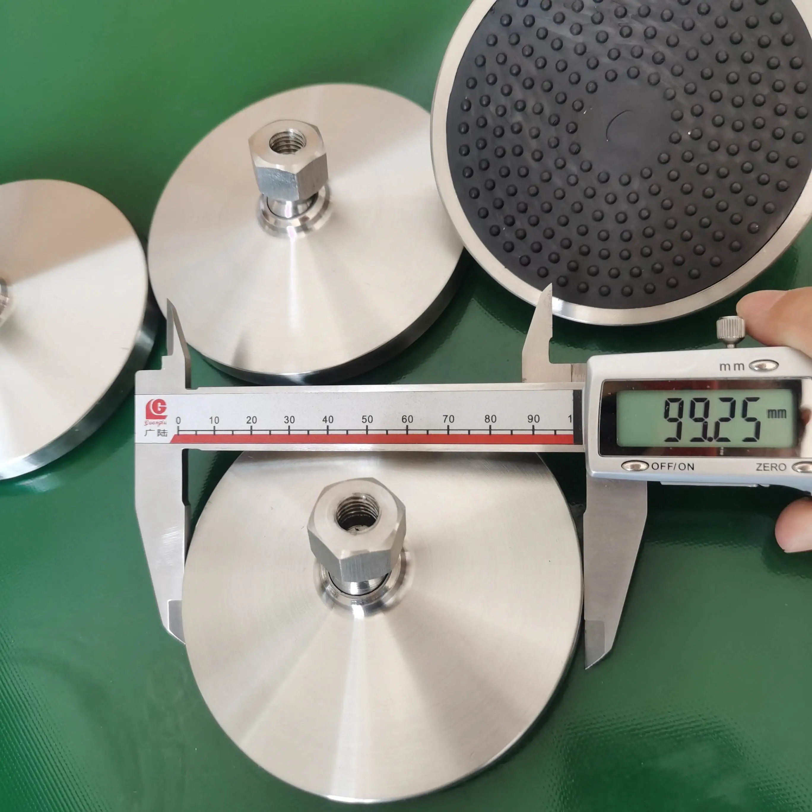 UNC 3/8'-16/1/2,3/4'-10 Threaded Hole Stainless Steel Swivel Furniture Legs Leveling Mount Rubber Cushion Nickel/Galvanized