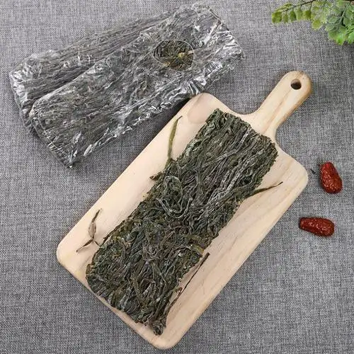 Hot Selling Dried Kelp Slice Seaweed Kelp Shreds Dry kelp cake Natural Drying Processed Vegetal Ingredients