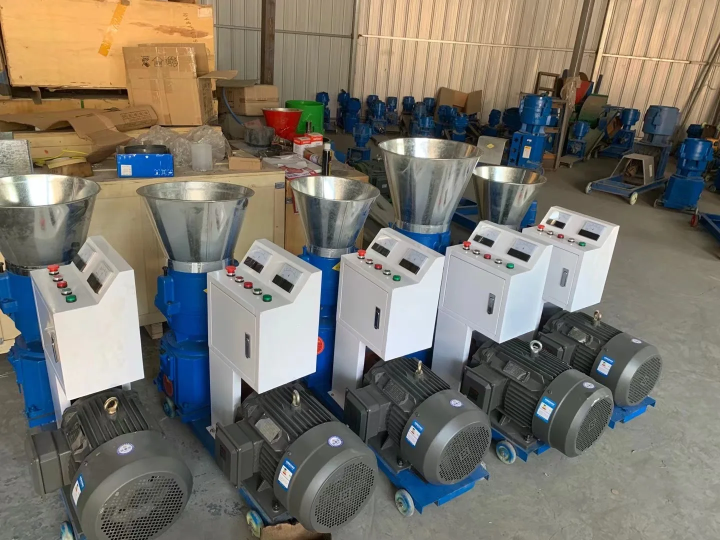 Feed Tray Pelletizer Animal Pellet Mill Household Poultry Feed Pelletizer Small Pellet Maker for Livestock Feed