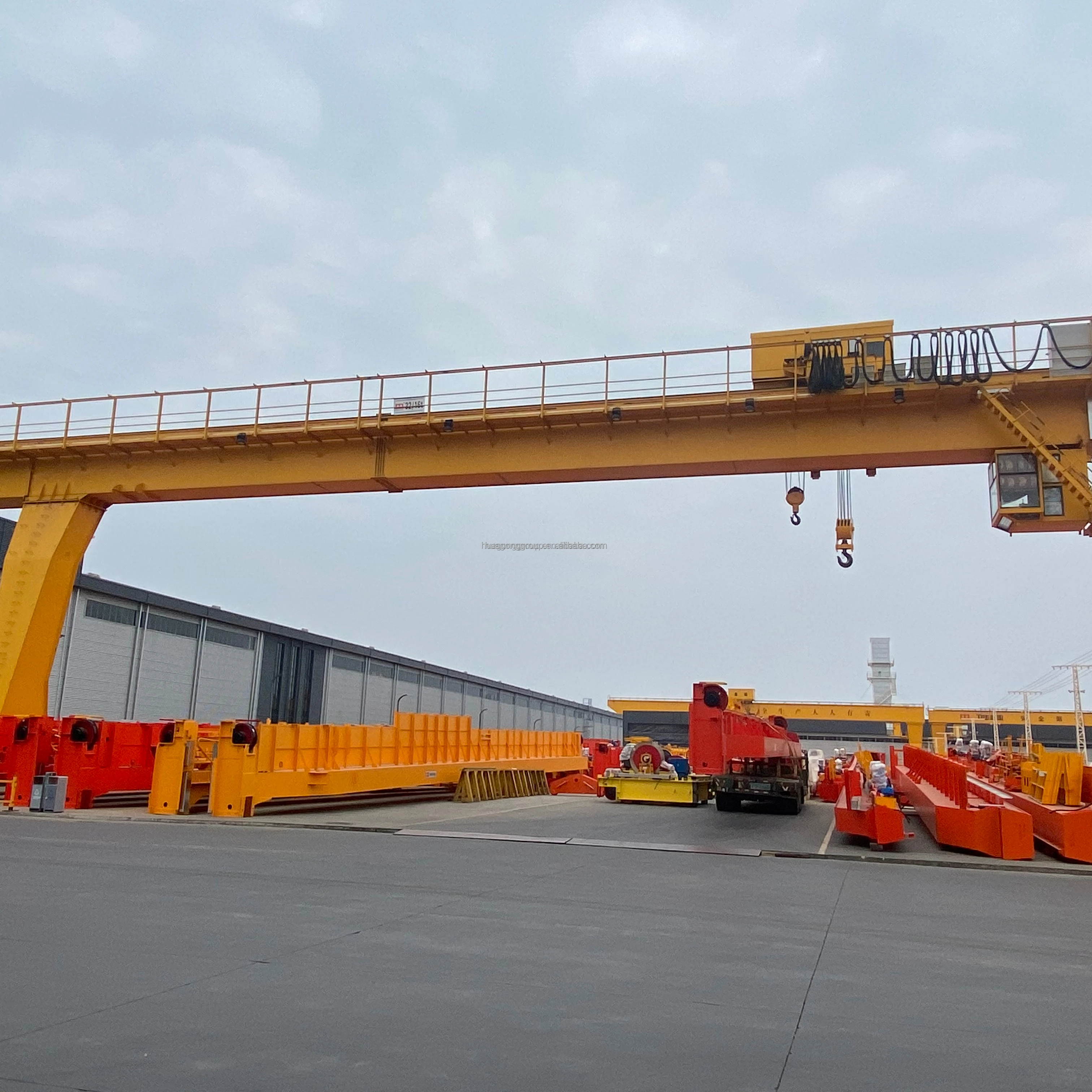 factory price L type Single girder Overhead Hoist hook grab Gantry Cranes Outdoor Use for industry