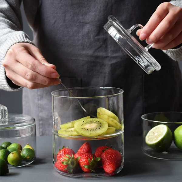 Heat-resistant clear glass salad bowl fruit bowl with glass lid for party kitchen use