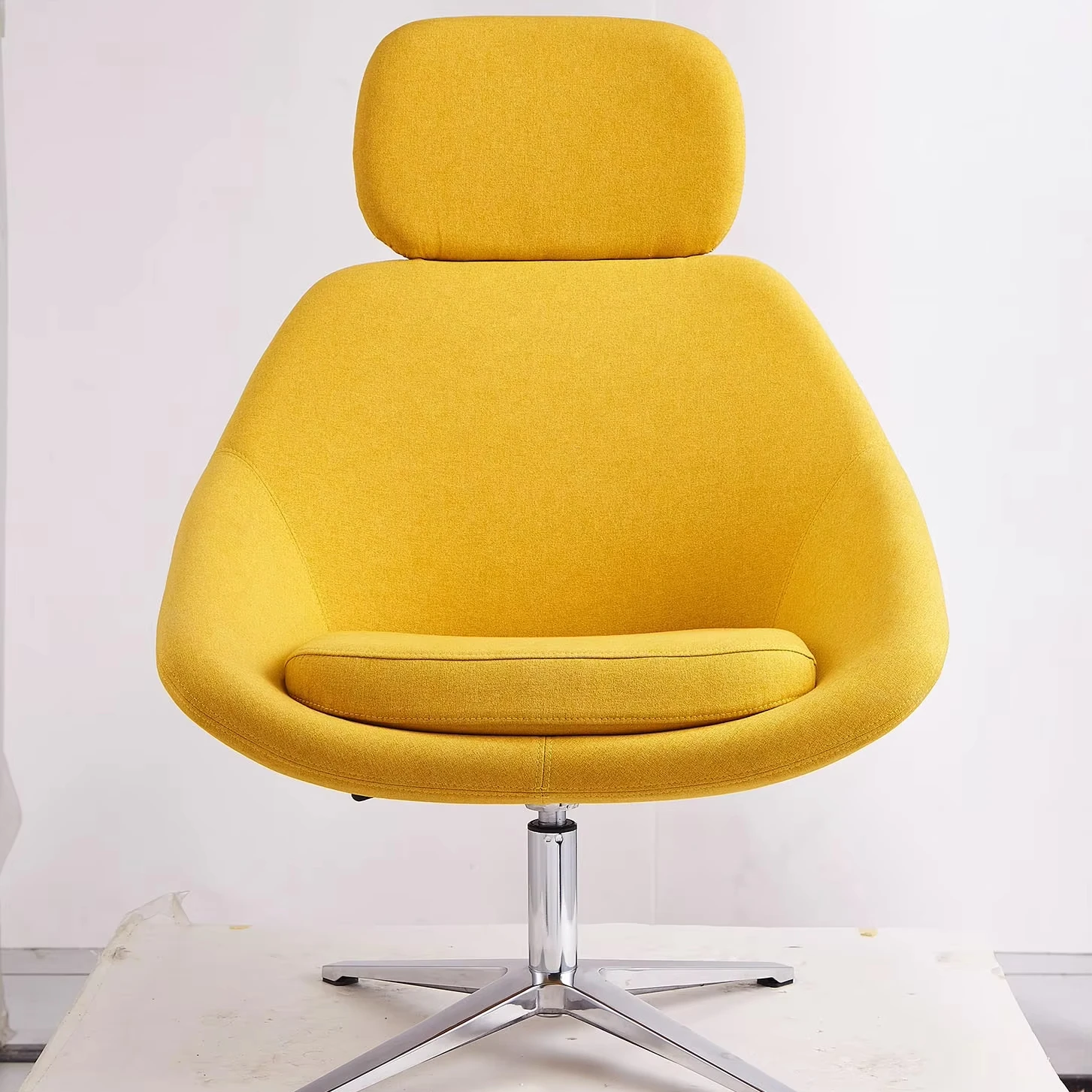 Modern Reclining Fabric Sofa Chair for Home Relaxing Leisure Chair with Revolving Headrest Design for Dining and Outdoor Use