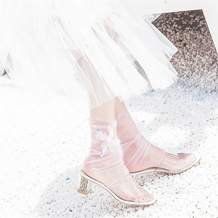 
2021 Latest Product 3D Tulle Floral Transparent Mesh Socks Ruffle Crew Socks 