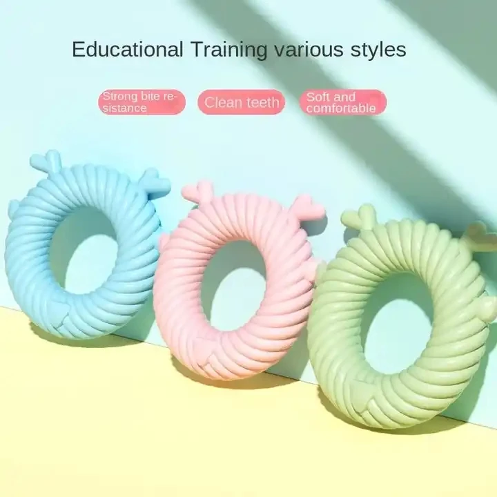 Wholesale Cleaning Teeth Eco Friendly Durable Luxury Circle Elk Antlers Christmas TPR Interactive Pet Dog Chew Toy