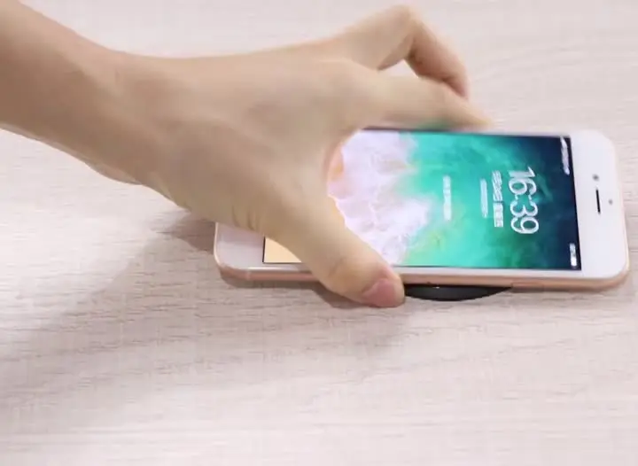 new electronic trends usb table surface mount Usb Car Charger with Led Display Mobile Phone Table Wireless Charger