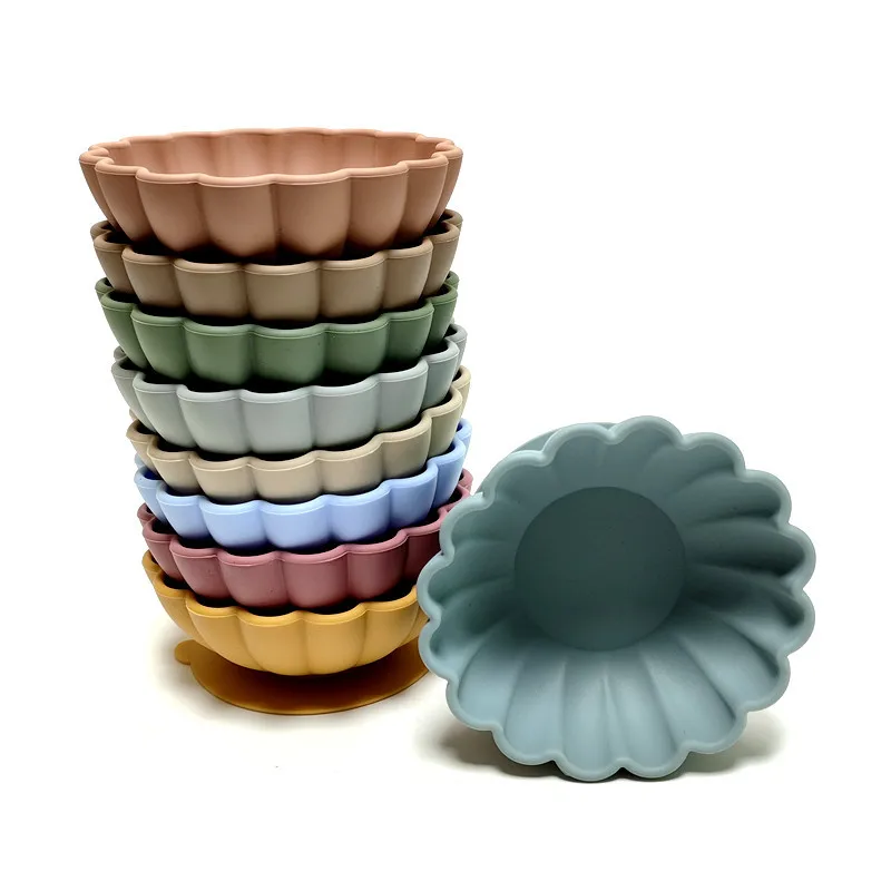 New Design Arrival Free BPA Manufacturer silicone with Suction Base Pumpkin Baby Feeding Bowl