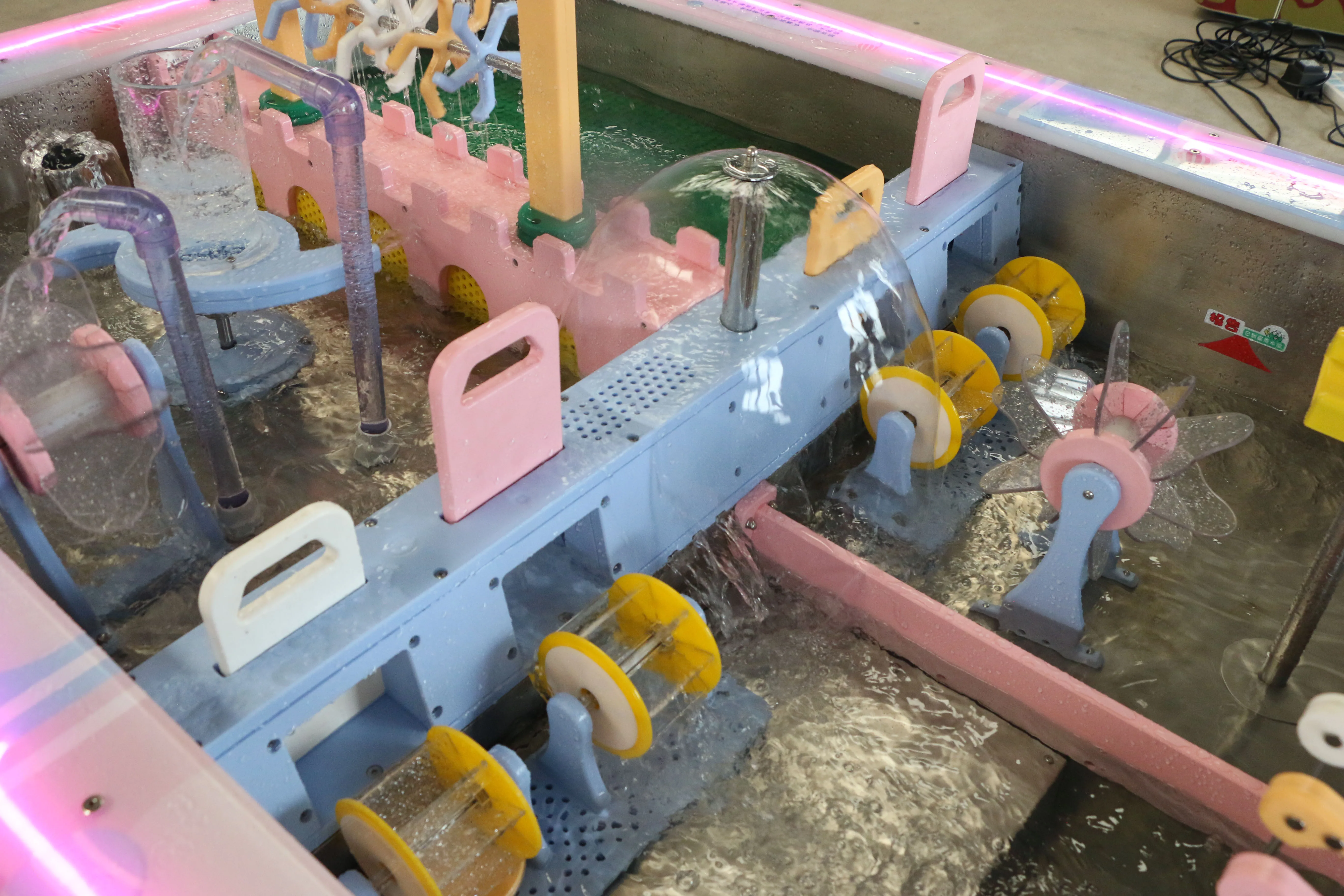 Large amusement equipment water  play  table  Science museum equipment for kids Indoor playground equipment for water pool