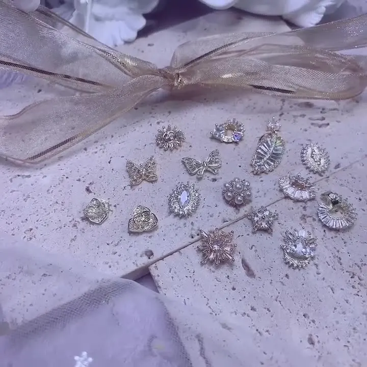 High quality manicure decoration wholesale luxury designer zircon 3d nail charms for nails