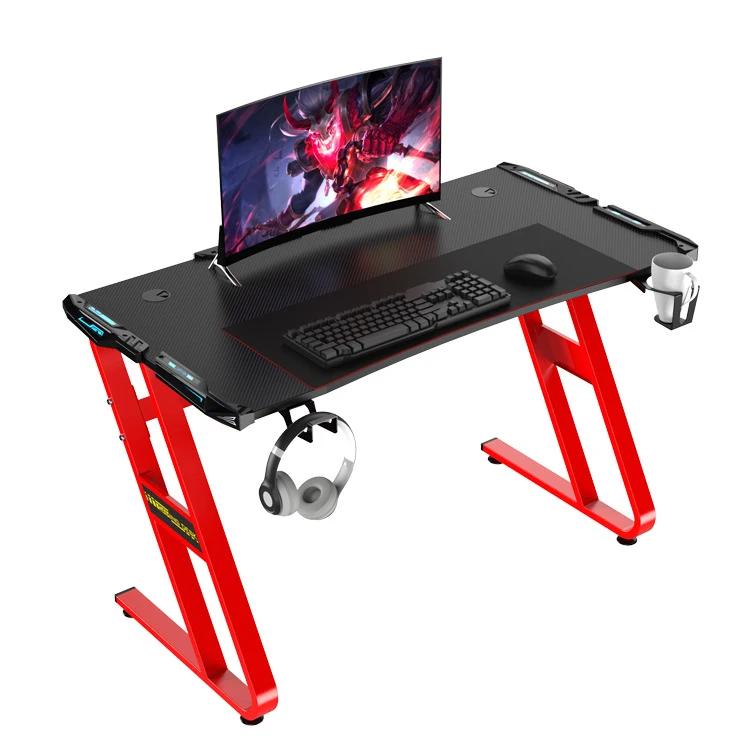 
 Фабричное производство различных дешевых игровых компьютерных столов  