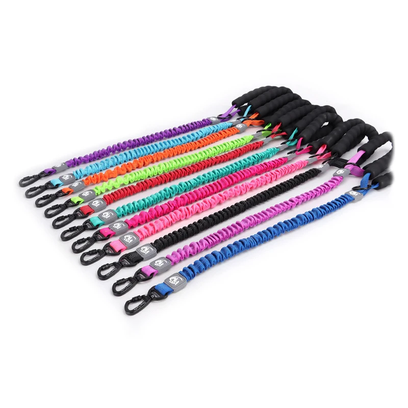 Custom Logo Name Adjustable Multi-color Available Strong Dog Leash with Reflective Strips Multifunctional Pet Leash