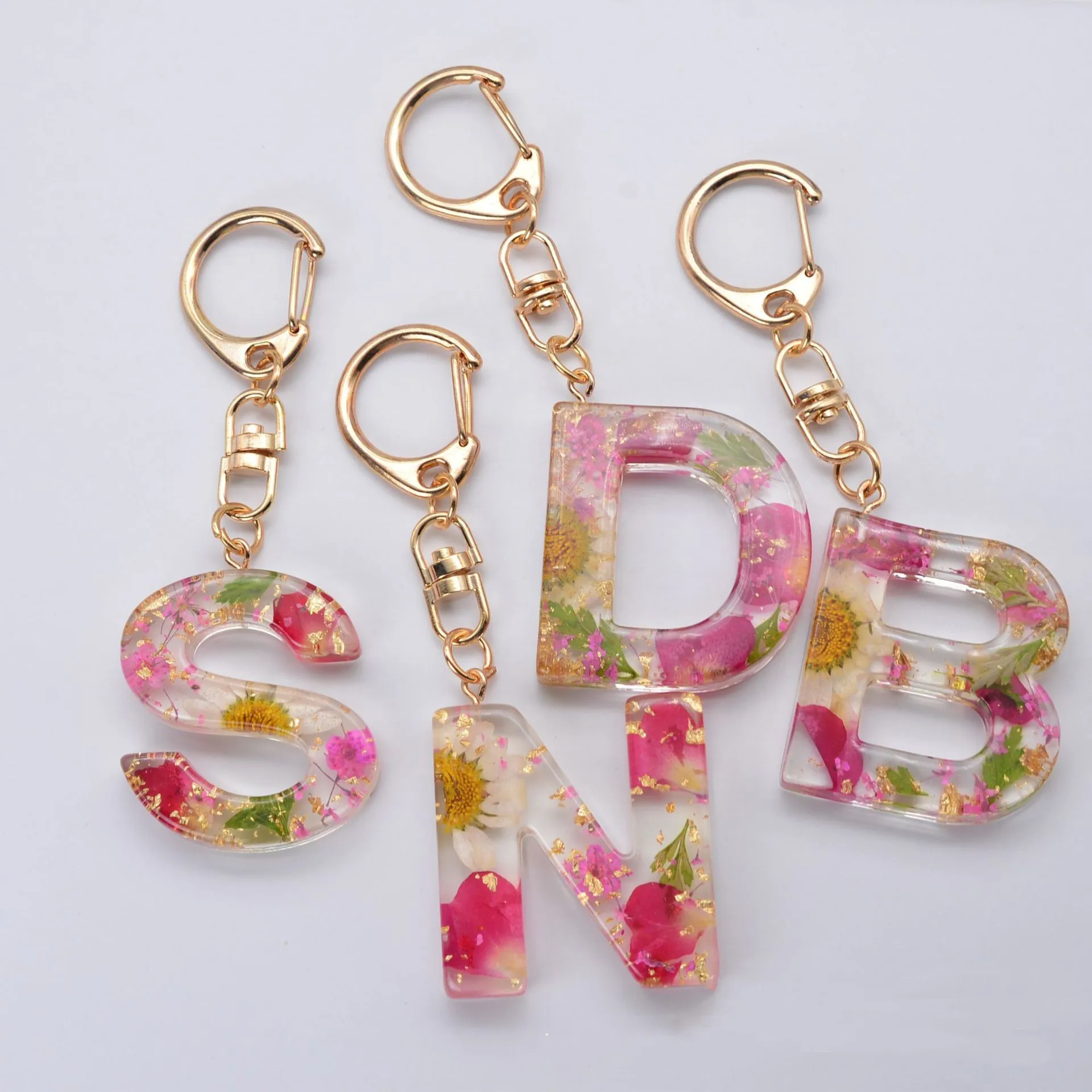 26 Alphabet English Word Custom Initial Keychain Gold Letter Acrylic Keychain Resin Keyring Bridesmaid Gift Handbag Charm