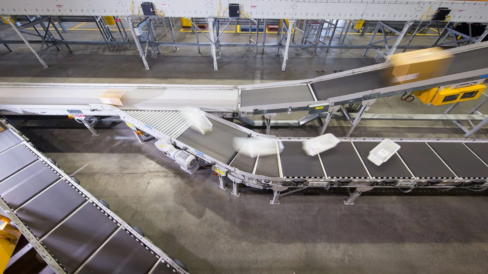 New Condition DWS System Sorter Logistics Parcel Sorting Conveyor Retail Industries Featuring Core Bearing Engine PLC Belt