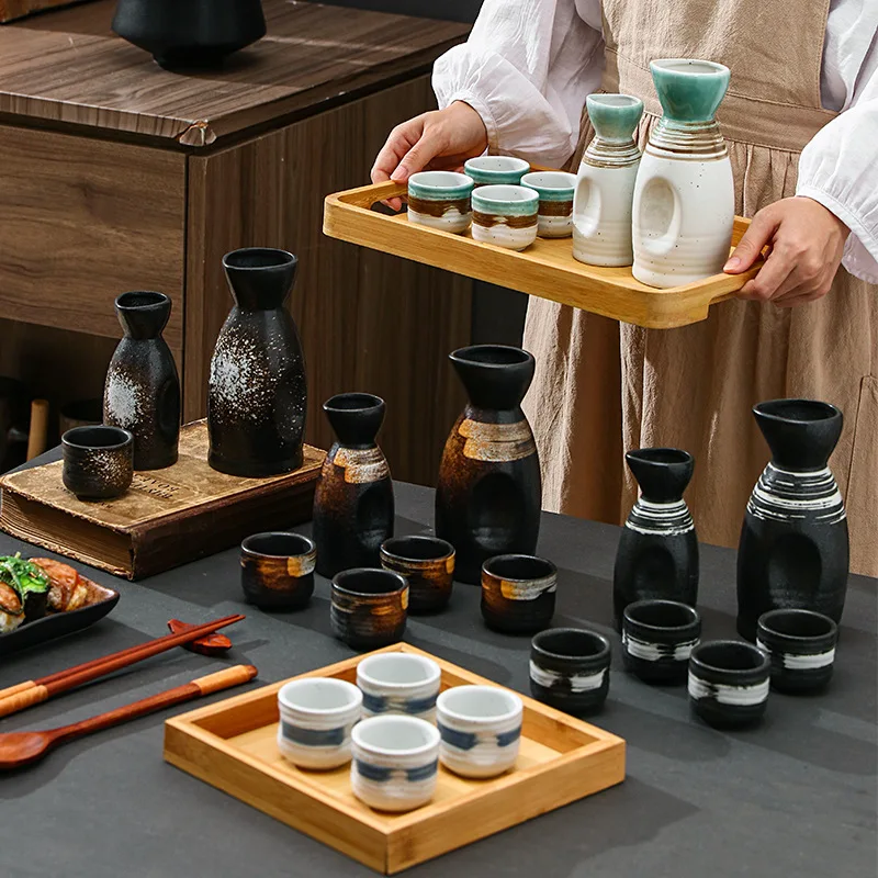Japanese-Style Mini Ceramic Wine Flask Set for Party Sushi Restaurant Warm Wine Flask Cup Small Cups