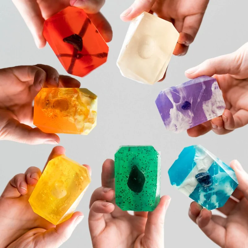 Organic Handmade Women Natural Scented Chakra Gemstone Bar Crystal Soap for Face and Bath Wash