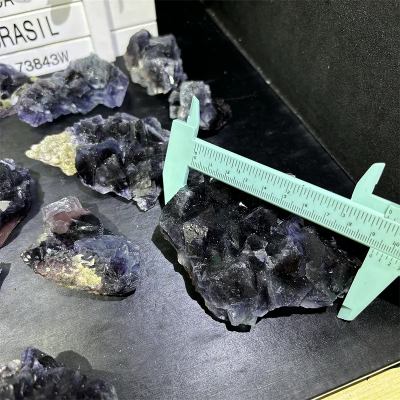 High Quality Fengshui Natural Crystals Mineral Stone Specimen Inner Mongolia Phantom Fluorite For Decoration