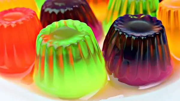 Wholesale hot selling racing car toys shape packing high quality fruit jelly