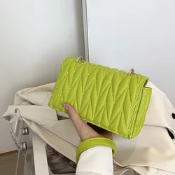 Candy-Colored Mini Square Bag 2023 New Fashion Diamond Embroidery Handbag Simple Shoulder Messenger Bag