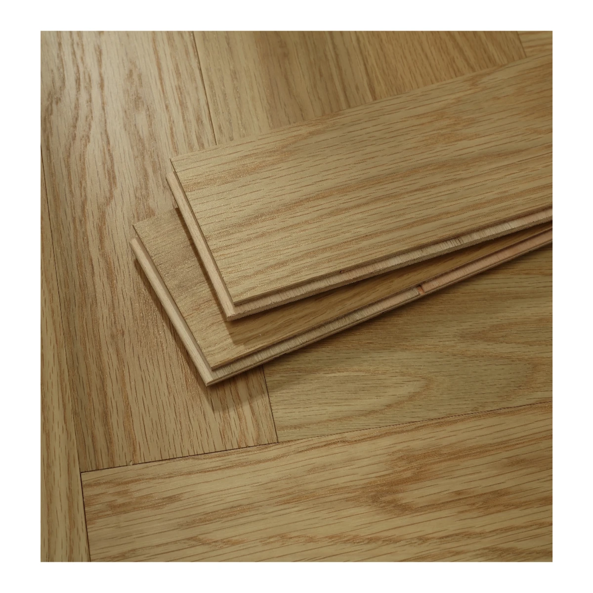 Solid or Engineered Are Available Natural Color oak Wood Parquet Herringbone Flooring