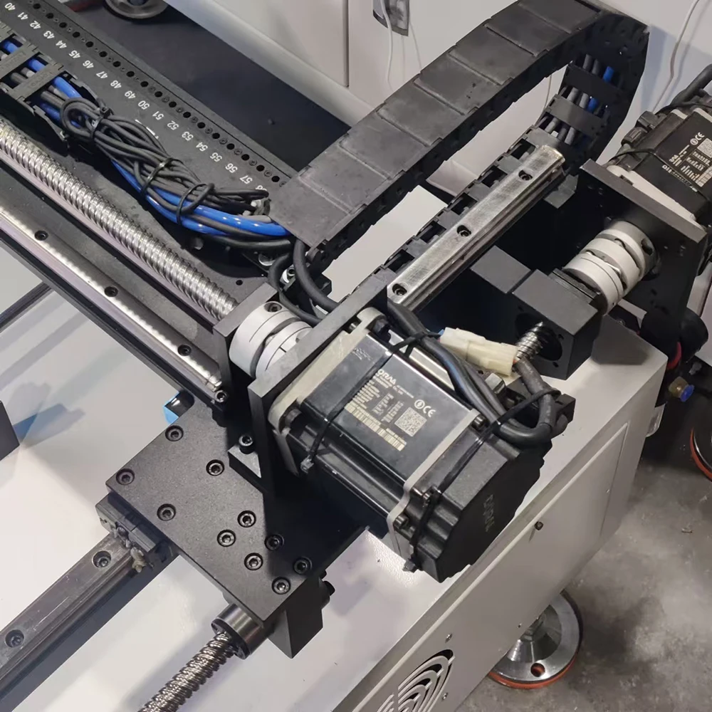 4/6 head small desktop SMT machine Pcb assembly automatic production line SMT SMT machine Dongguan manufacturer