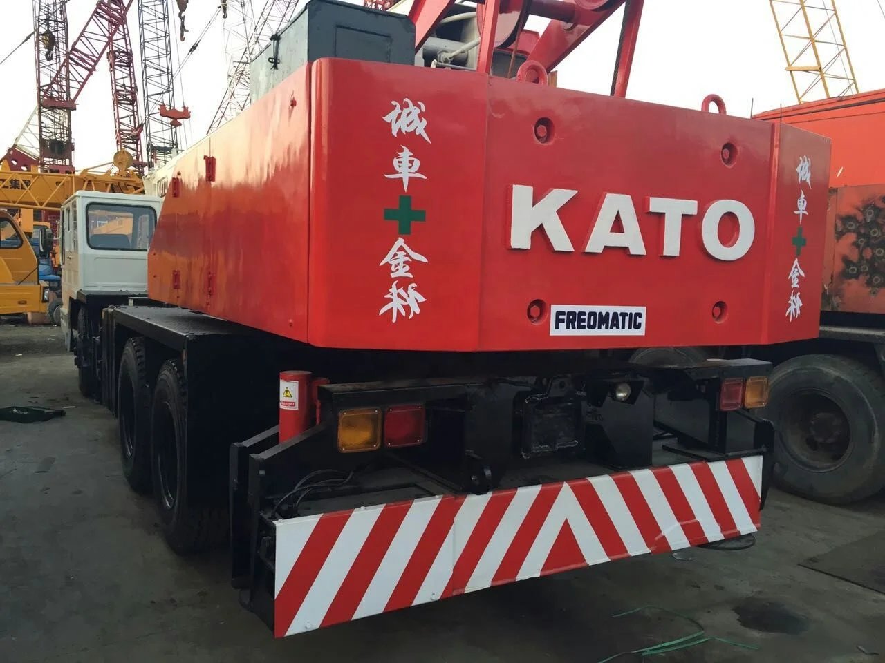 Reliable Quality Kato 25ton Nk250E Mobile Crane Used Kato Nk300E 30ton Cranes Made in Japan