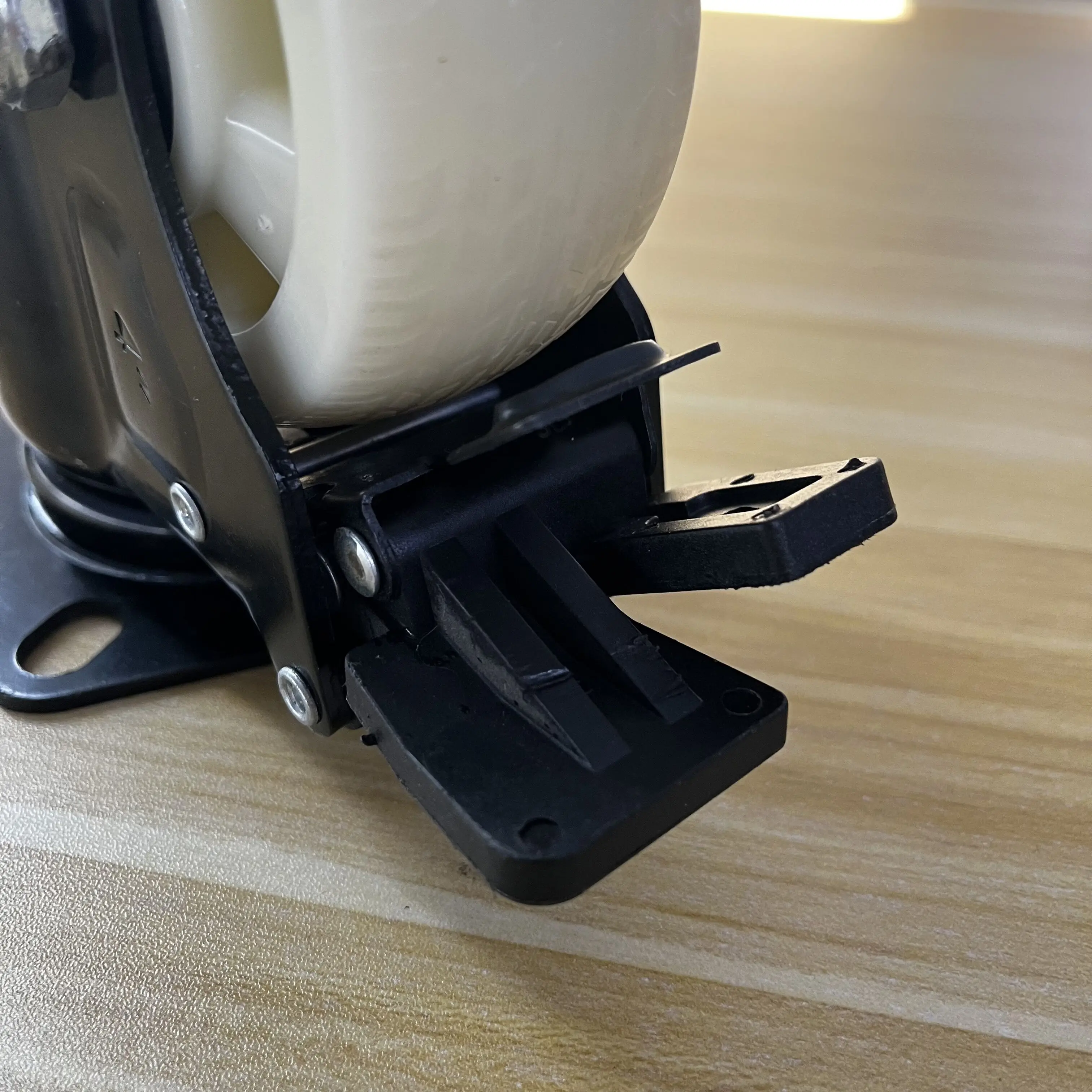 WBD 4 Inch 100 mm PP Swivel plate wheel white supermarket trolley caster wheel with bearing