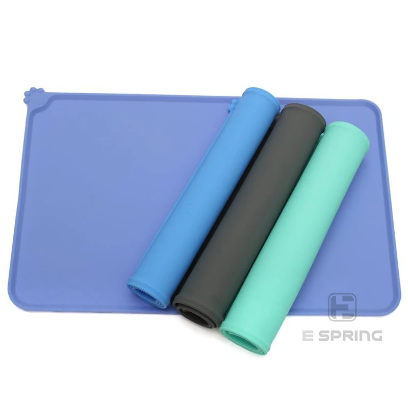 Custom Waterproof Silicone Pet Feeding Dog Mat Silicone Bowl Pet Beds & Accessories Travel Hand Wash Eco-friendly Stocked Dot
