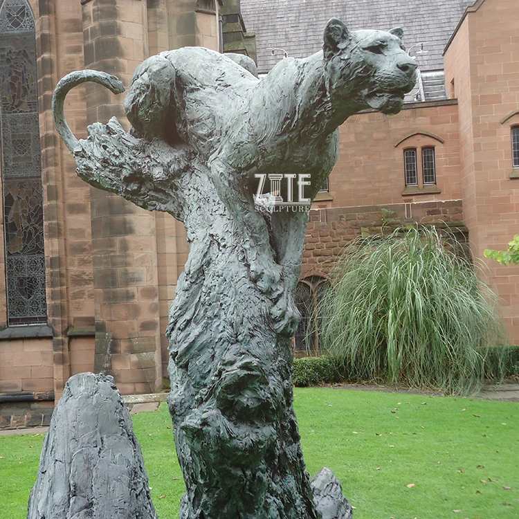 leopard statue3.jpg