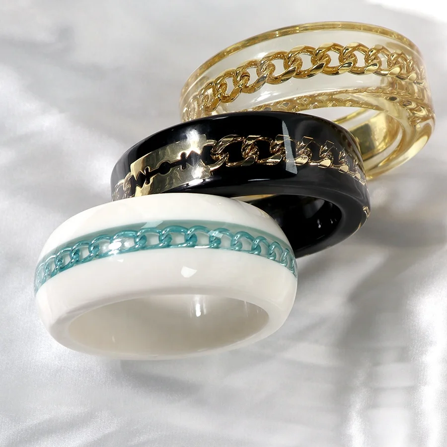 High Quality Clear Black White Resin acrylic bracelets Bangle cuffs Jewelry Large size with Stainless Chains inside for Women