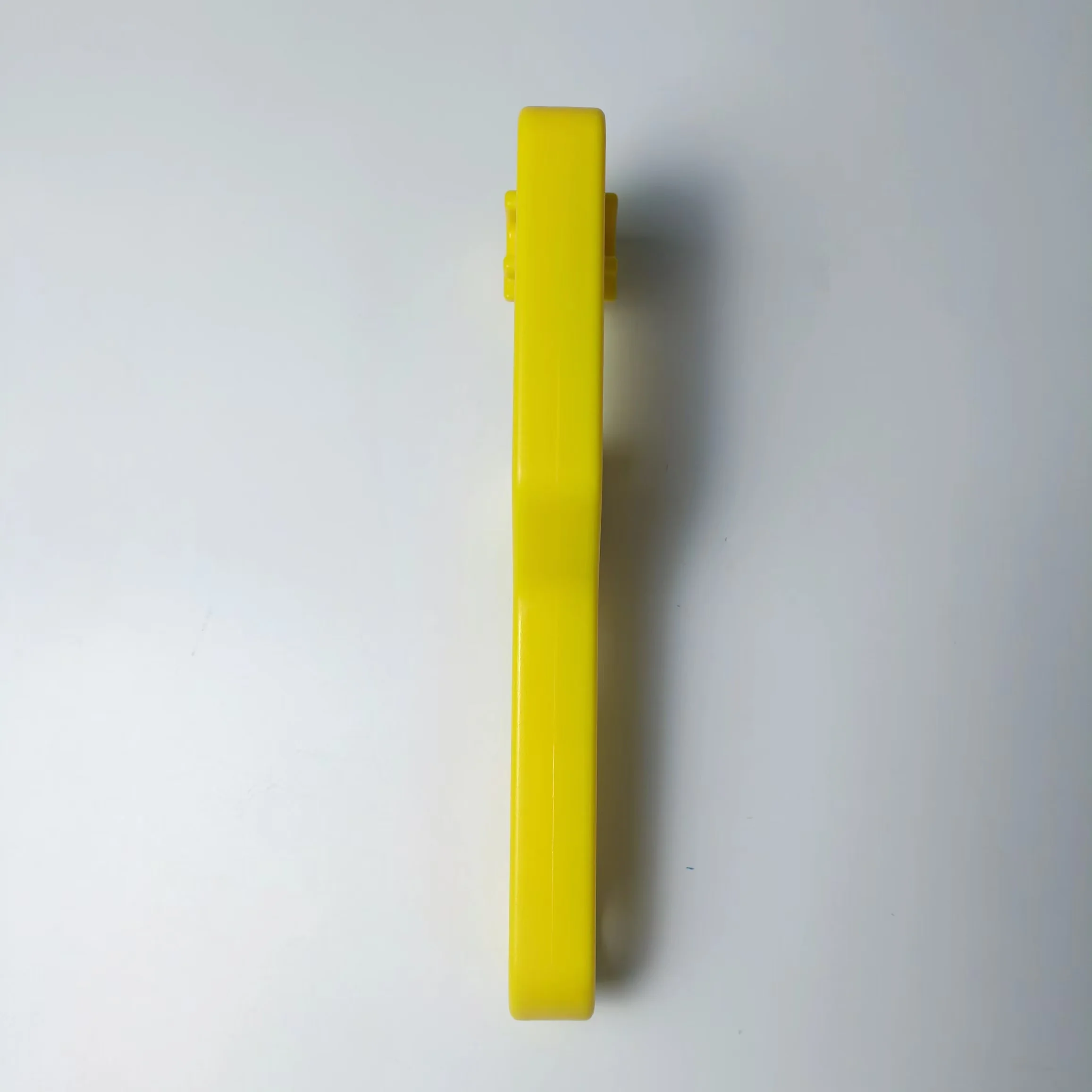 Yellow Color Good Quality ABS Plastic Buckle Opener for Opening Paint Bucket Paint Can Open