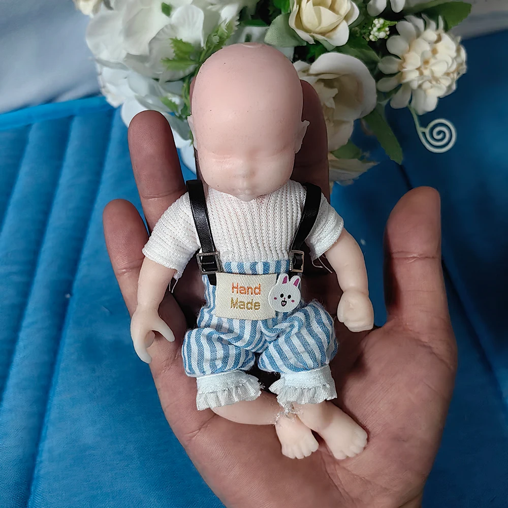 Factory low price super mini reborn silicone doll cute gift for kids carry with you mini doll reborn dolls