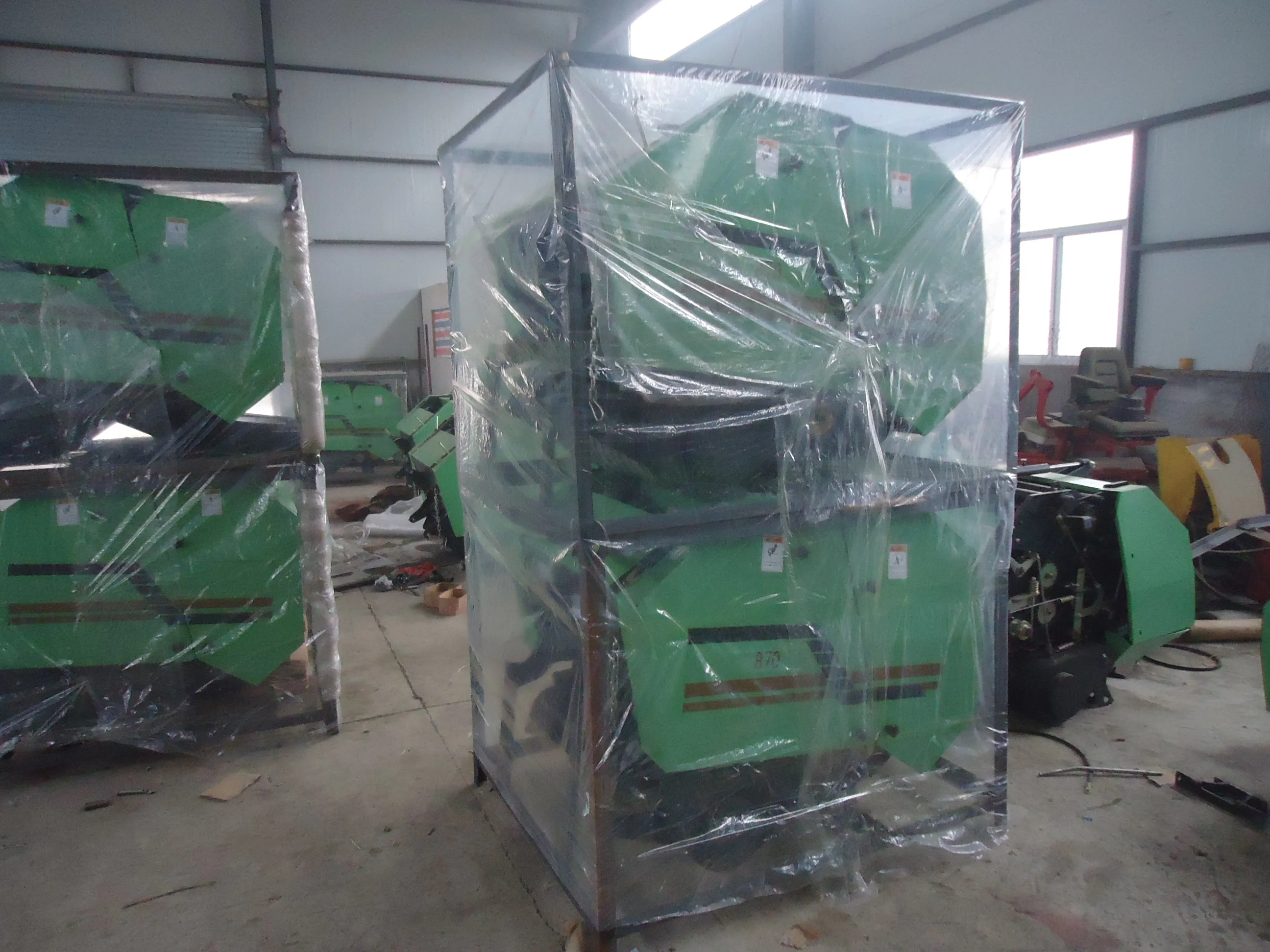 SYNBON Agriculture Machinery Tractor Three-Point Suspension Rear Mini Round Baler Hay  Straw Bundle