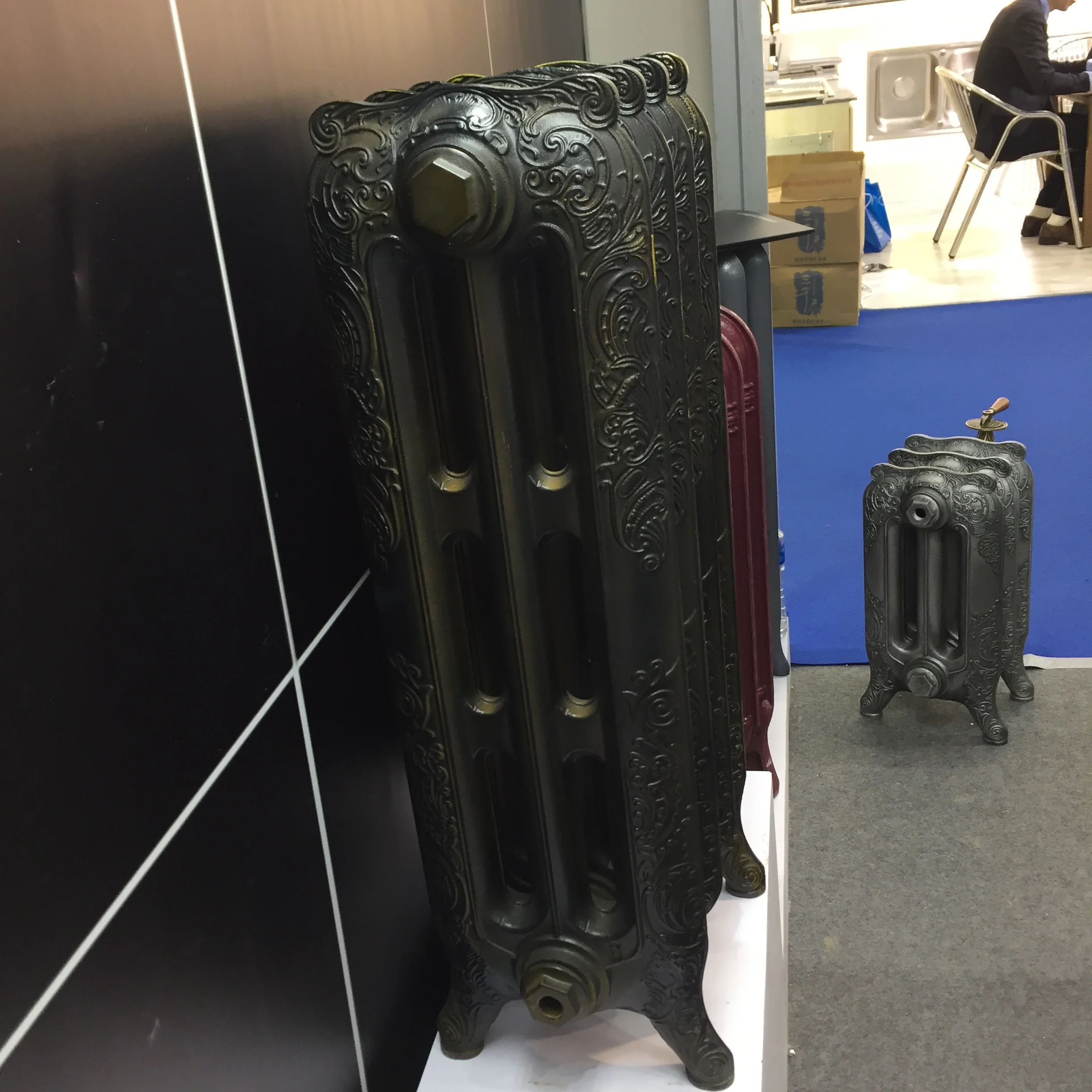 classical decorated cheap cast iron heating radiators with air ventilation