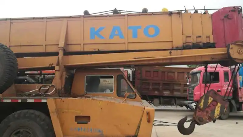 used heavy truck crane nk800e kato crane