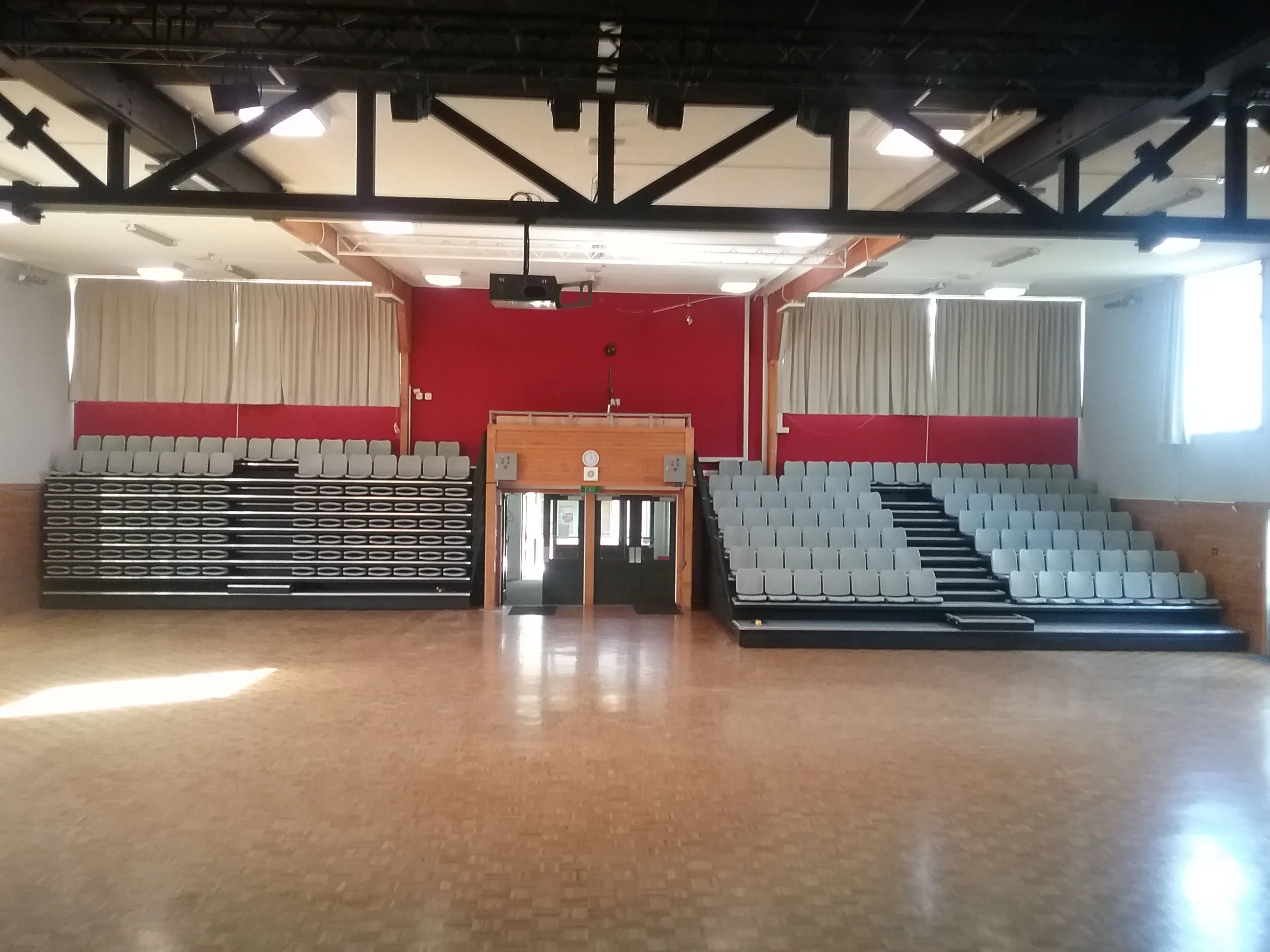  Telescopic Seating System With Indoor Polymer HDPE Seats Retractable Seat for Stadiums Stage Sports